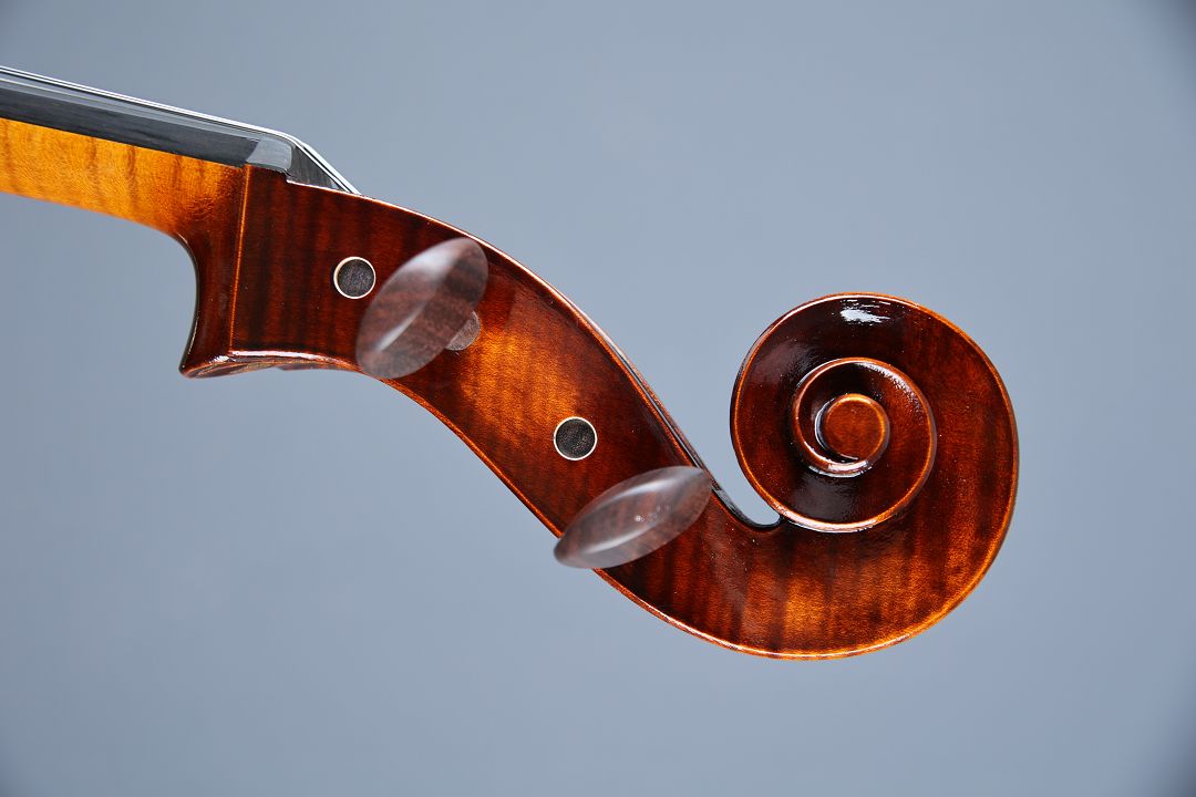 Leonhardt Rainer W. - Mittenwald anno 2024 - the brown chocolate - 7/8 Cello - C-337